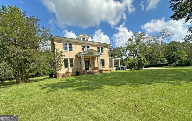 Building Photo - 1010 Oglethorpe Ave