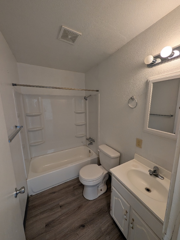 Building Photo - 618 Gambell St