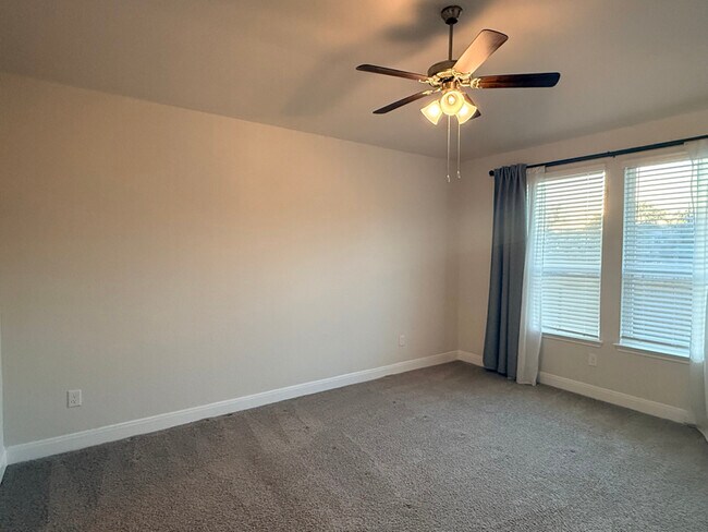 Foto del edificio - 4049 Copper River