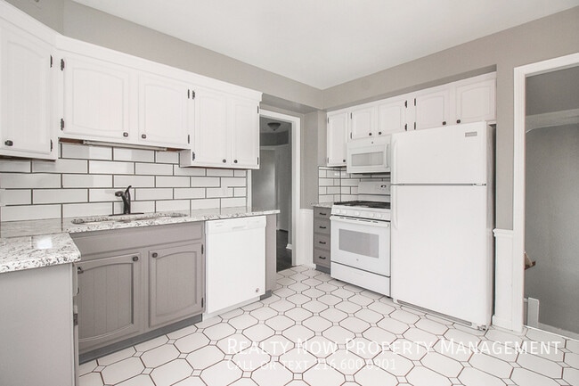 Building Photo - 11912 Derby Rd