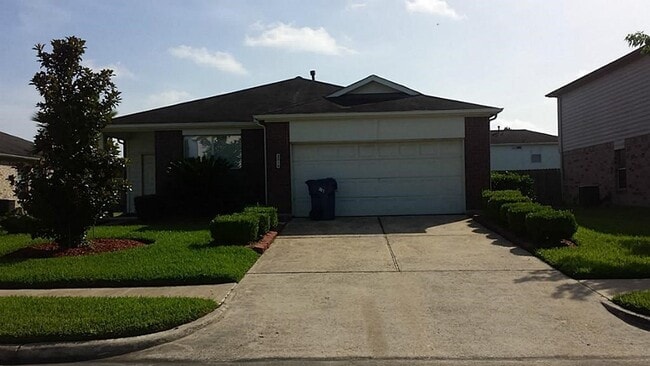 Photo - 2015 Foxhill Dr House