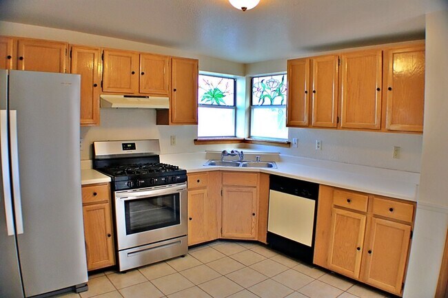 Foto del edificio - Charming Single-Story Home Move-in-Ready