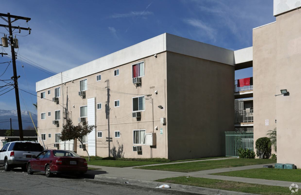 Foto del edificio - Monterey Court