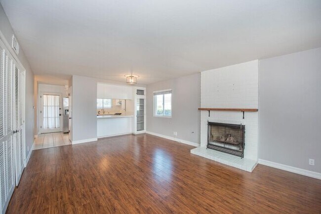 Foto del edificio - Walk to the Beach