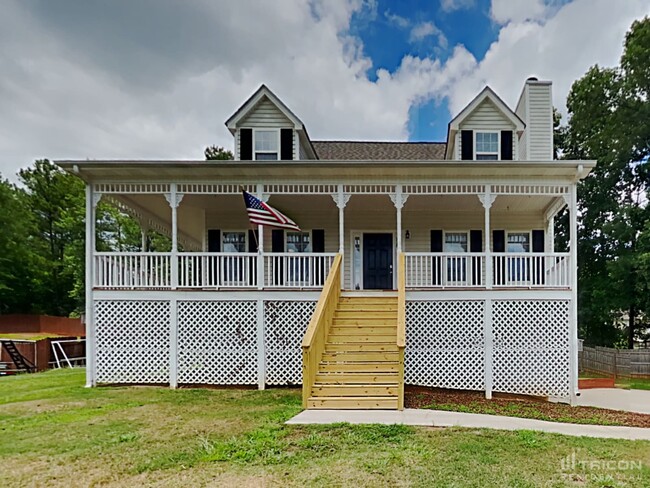 Building Photo - 607 Angela Dr