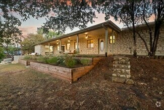 Building Photo - 113 W Bluebonnet Rd