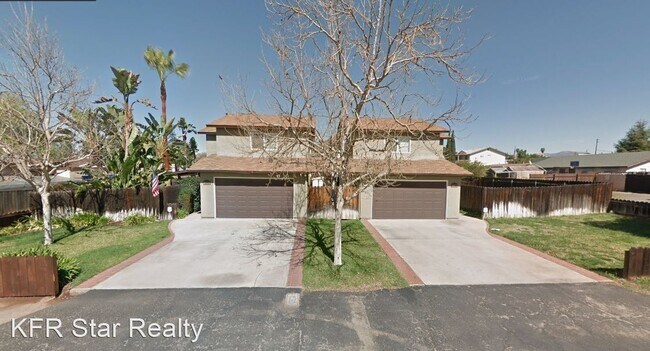 Building Photo - 3 br, 2 bath House - 1116 Persimmon Avenue