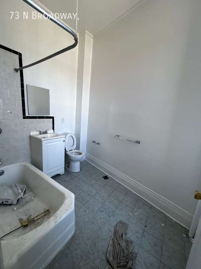 Photo - 73 N Broadway Apartment