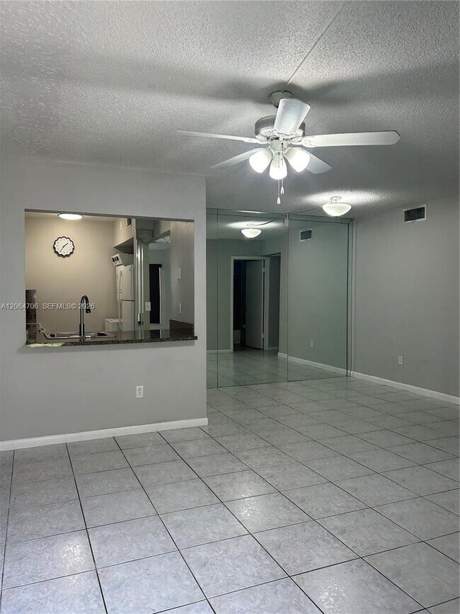 Foto del edificio - 14867 SW 104th St