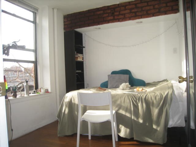 Foto del edificio - 24-63 27th St