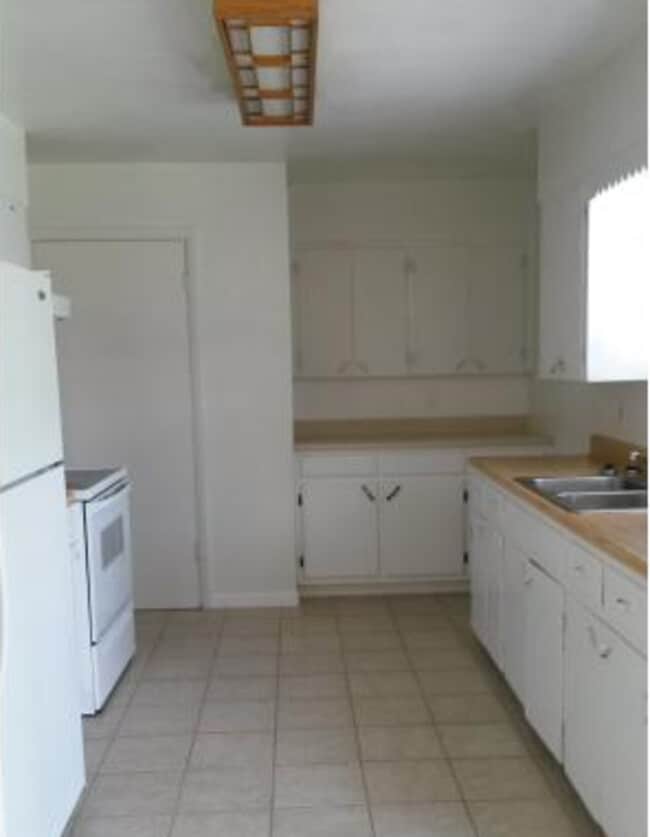 Building Photo - 112 Manson Dr