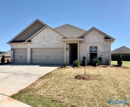 Building Photo - 124 River Haven Dr