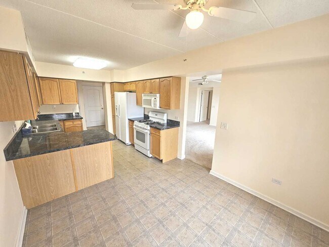 Building Photo - 655 Perrie Dr