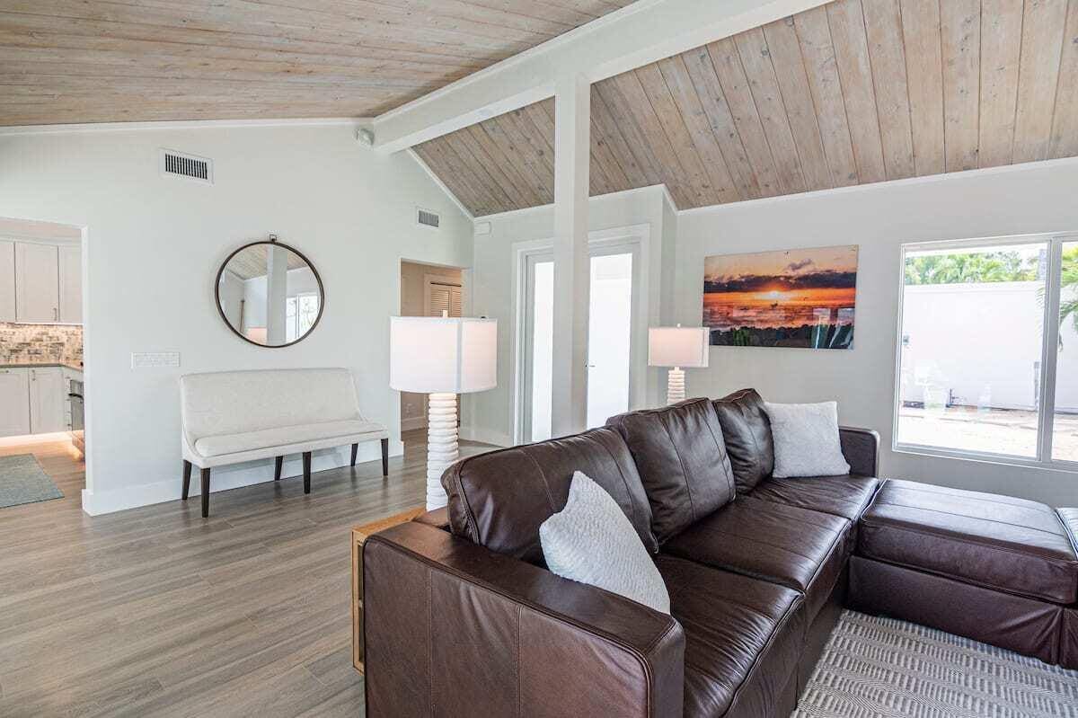 Foto principal - 103 W Sandpiper Cir