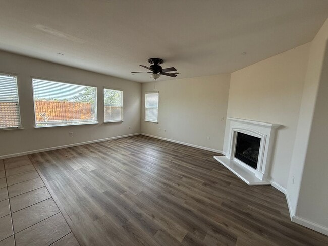 Building Photo - 3364 Bridgeway Lakes Dr