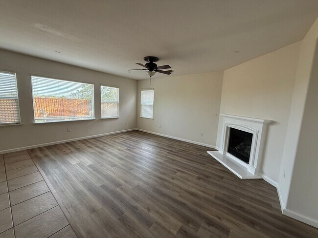 Foto del edificio - 3364 Bridgeway Lakes Dr