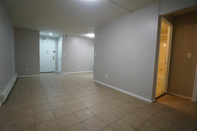 Foto del edificio - 143-49 Barclay Ave