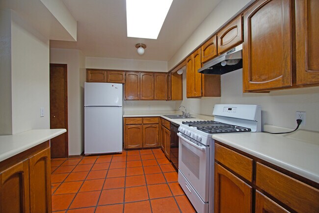 Building Photo - 2416 San Patricio Plaza
