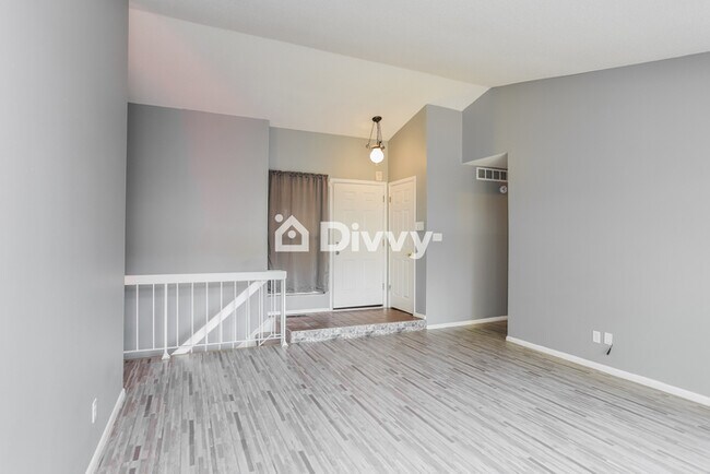 Building Photo - 12723 Willow Trail Dr, Black Jack, MO 63033