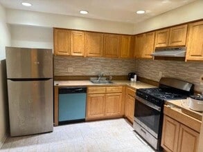 Building Photo - 2730 Island Ave