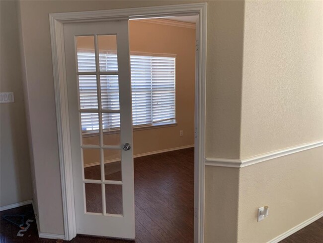 Building Photo - 2416 Jonathan Creek Dr