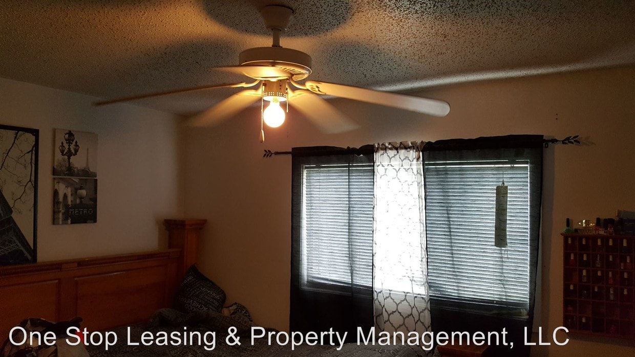 Building Photo - 721 Quetzal St