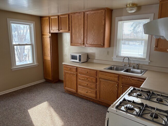 Foto del edificio - 4214 Washington Ave