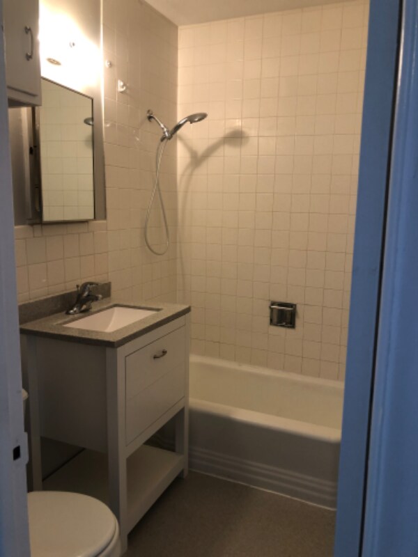 Foto del edificio - 3512 S 82nd St