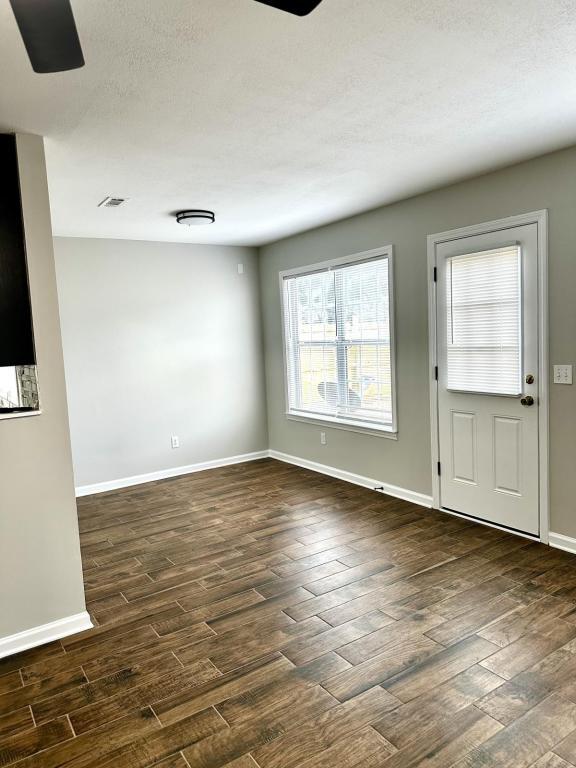 Foto del edificio - 3170 Achey Dr