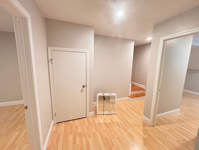 Foto del edificio - 10 Strathmore Rd