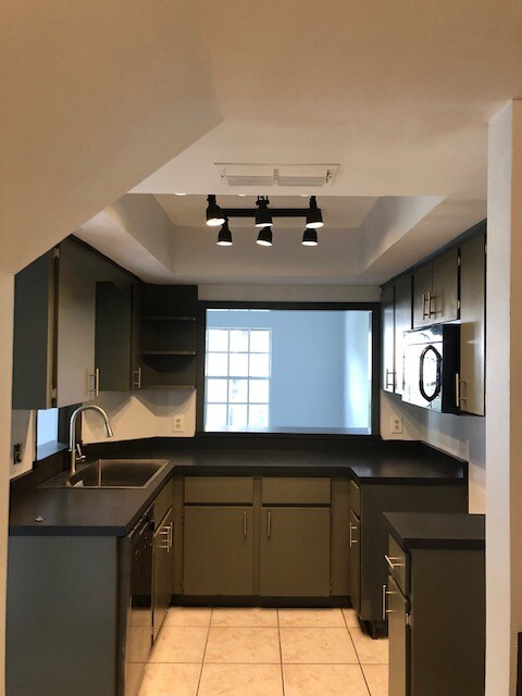 Foto del edificio - 635 Woodward St