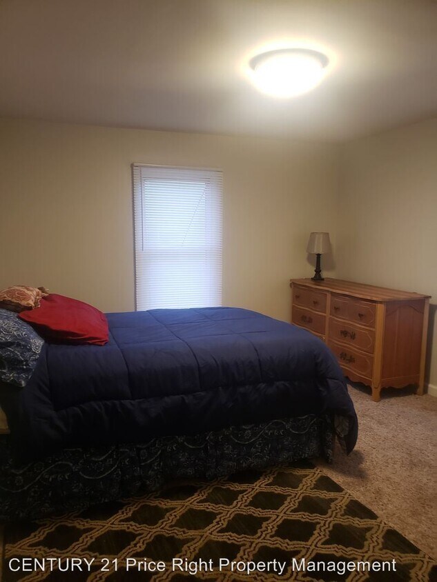 2 br, 1 bath - 704 29th Street N - 2 br, 1 bath  - 704 29th Street N