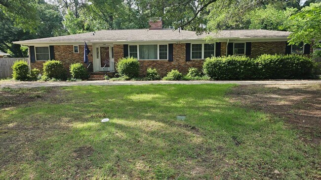 Building Photo - 1446 Audubon Dr SE
