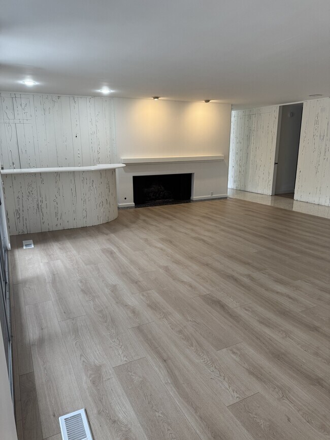 Foto del edificio - 1833 Toyon Ln
