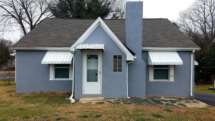 Primary Photo - 810 Bessemer City Rd
