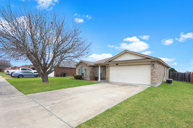 Foto del edificio - 5202 Waltz Ct