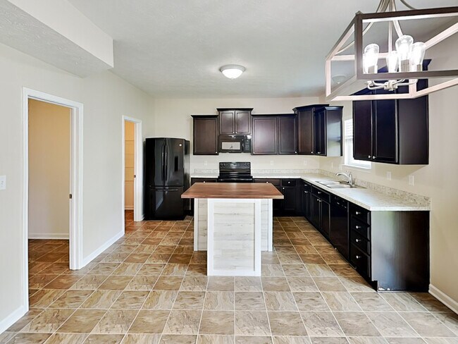 Building Photo - 10028 Jenna Ln