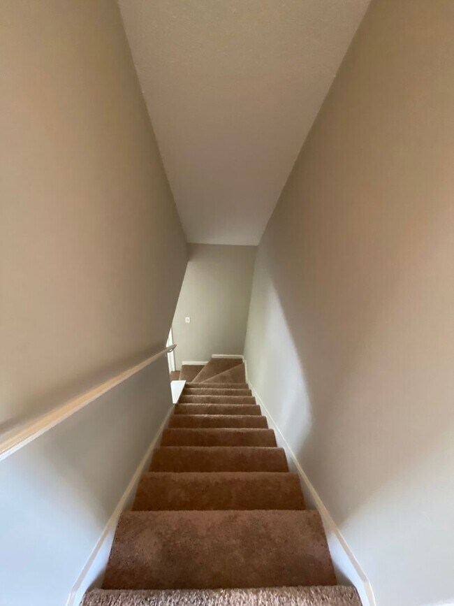 Foto del edificio - 8230 Cedarbrook Dr