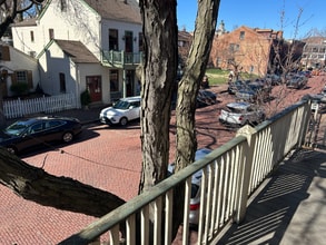 Building Photo - 336 S Main St