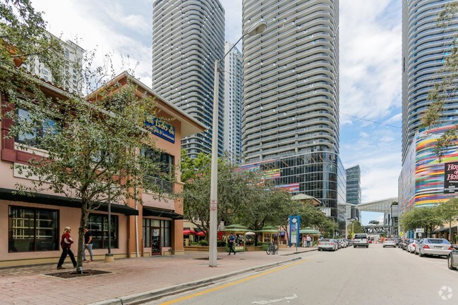 Building Photo - Nine at Mary Brickell Village