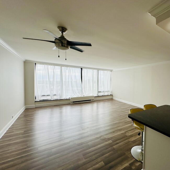 Foto del edificio - 5445 N Sheridan Rd