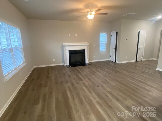 Building Photo - 5117 Belstone Ln