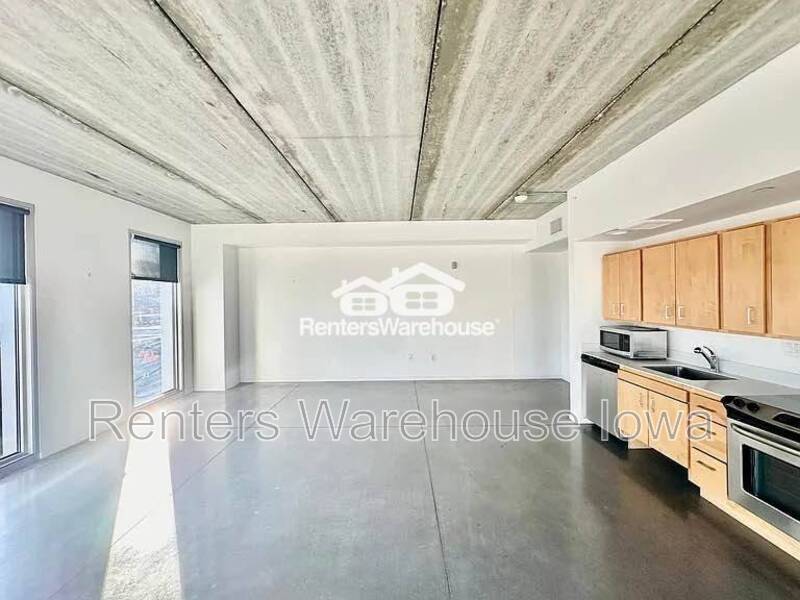 Foto del edificio - 350 E Locust St