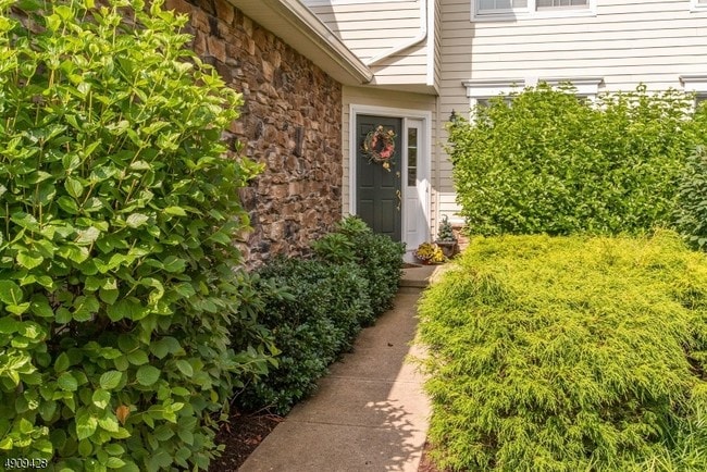 Building Photo - 61 Briar Ct