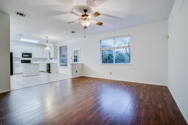 Foto del edificio - 3756 Top Rock Ln