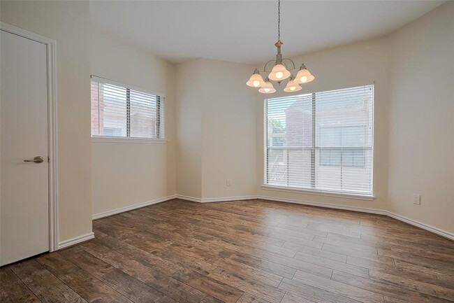 Building Photo - 10176 Oakberry St