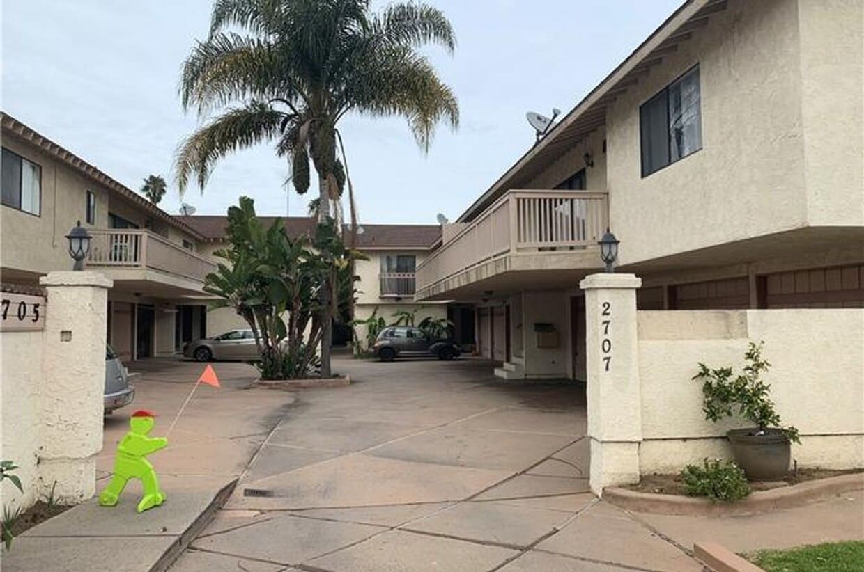 Photo - 2707 Nelson Avenue #4