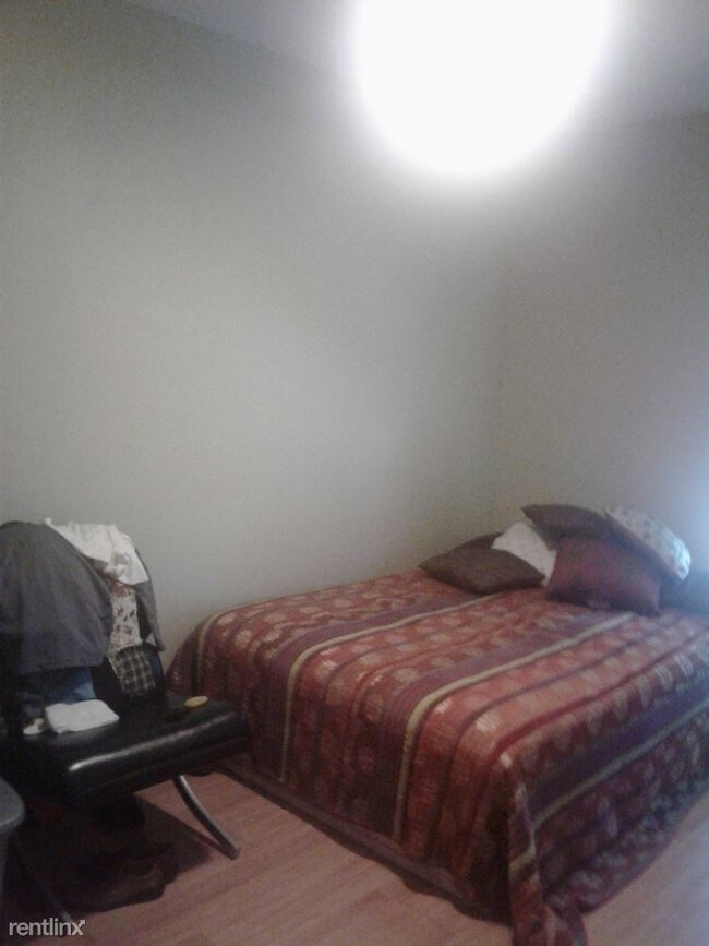 Building Photo - 2 br, 2 bath Condo - 5202 S Drexel Ave