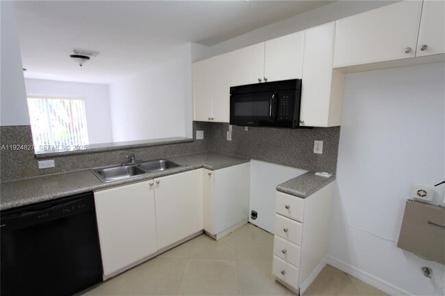 Building Photo - 26271 SW 135th Ave