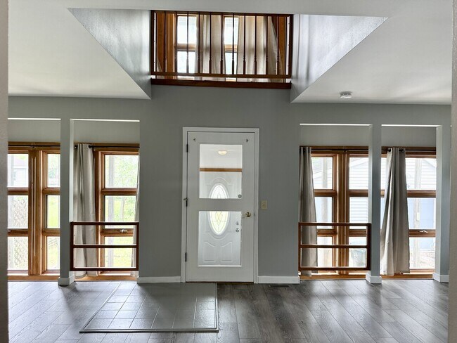 Building Photo - 2505 Dahle St.